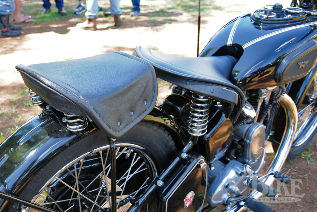 Mighty Matchless: A fleeting example - Old Bike Australasia