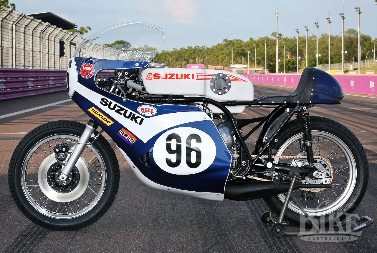 OBA87-Suzuki-TR750-1