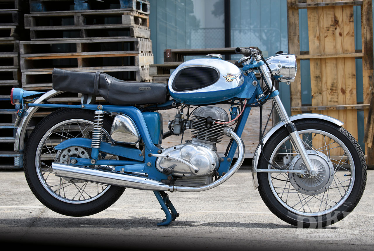 OBA99-MV-Agusta-250B-1