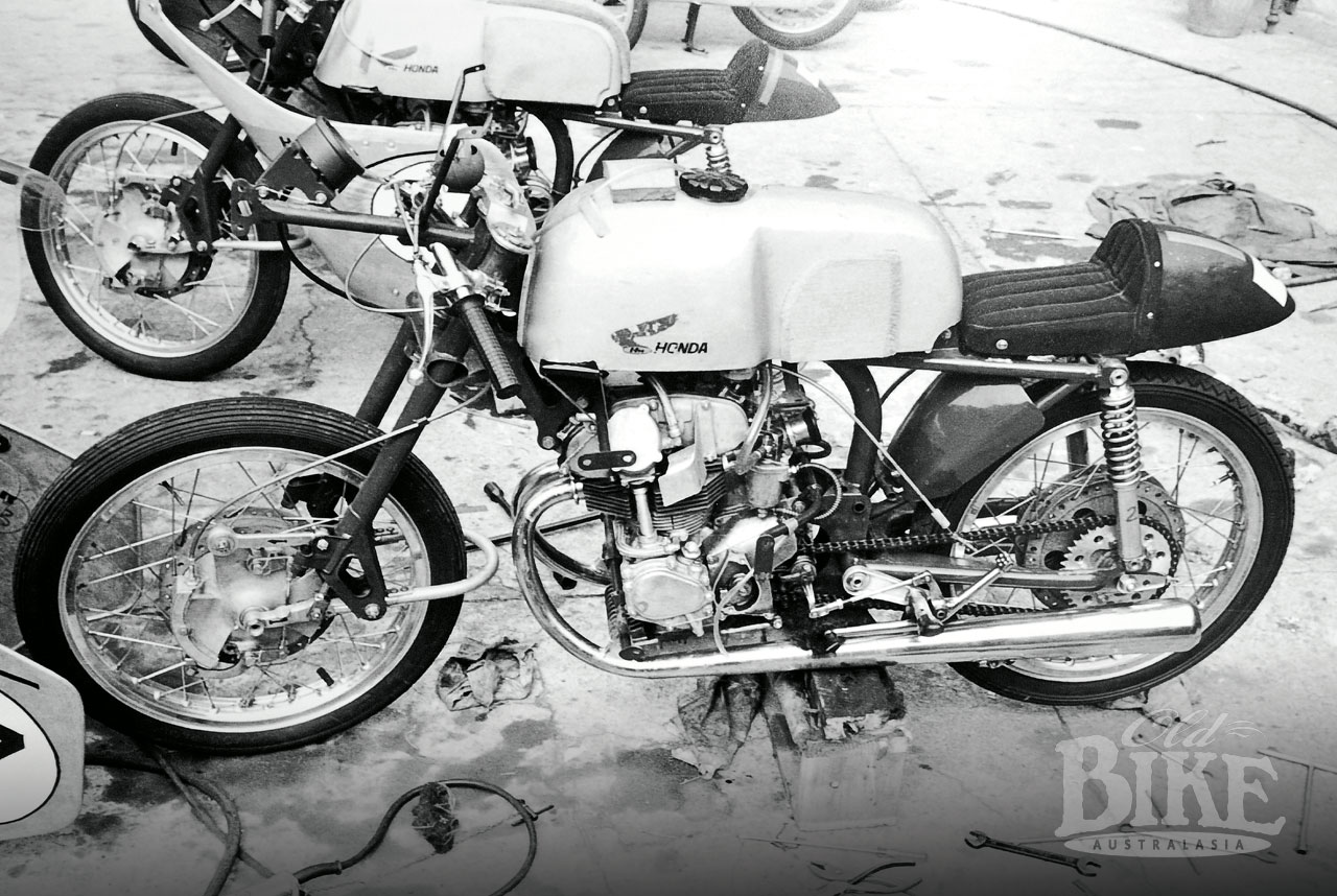 OBA96-Honda-RC142-2