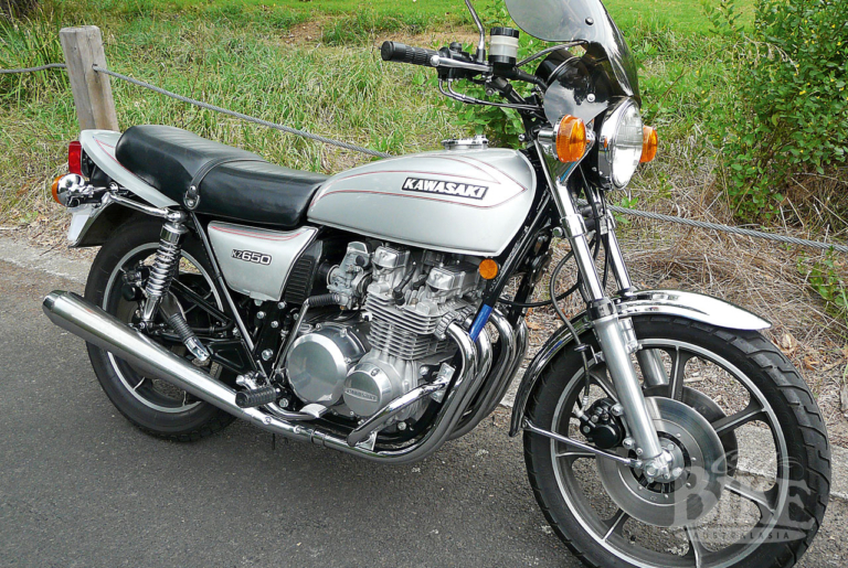 kawasaki-z650-big-hearted-middleweight-old-bike-australasia