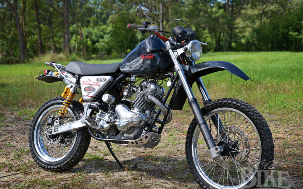 Norton Commando TT 750