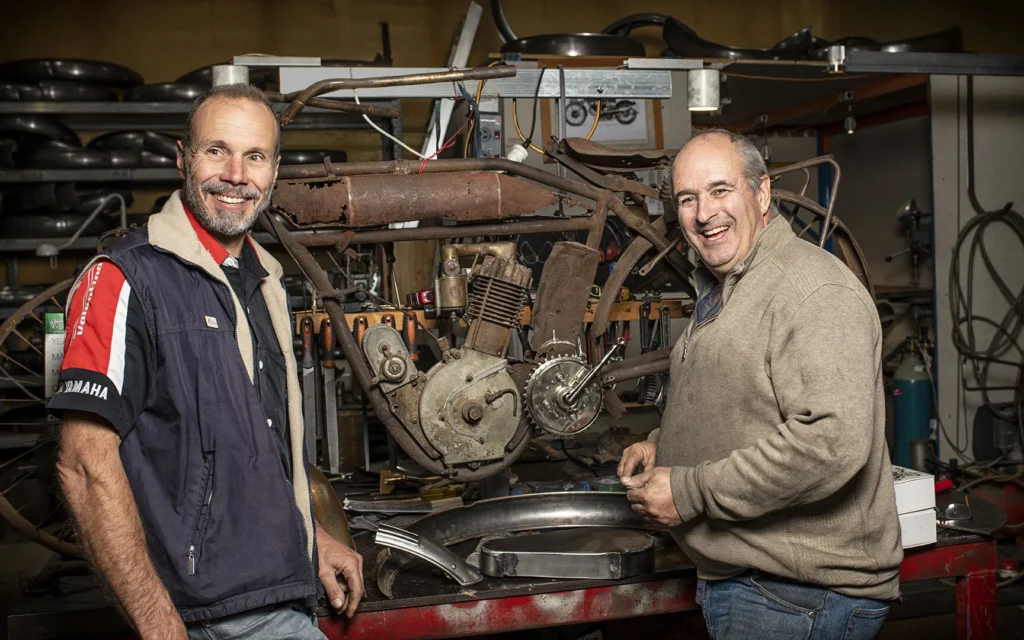 HAND-FORMED LEGENDS: THE LAST OF THE TRUE STEEL FENDER CRAFTSMEN
